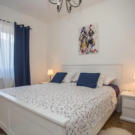 2 Bedroom Gorgeous In Dom wakacyjny Mali Ston