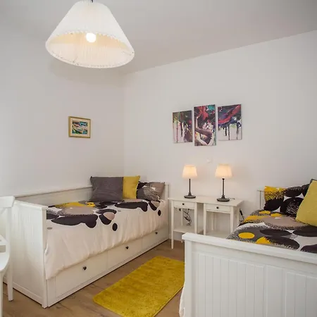 2 Bedroom Gorgeous In Dom wakacyjny Mali Ston